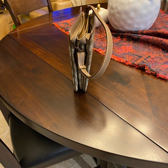 Authentic Vintage Gucci Clutch - Picture 7 of 7